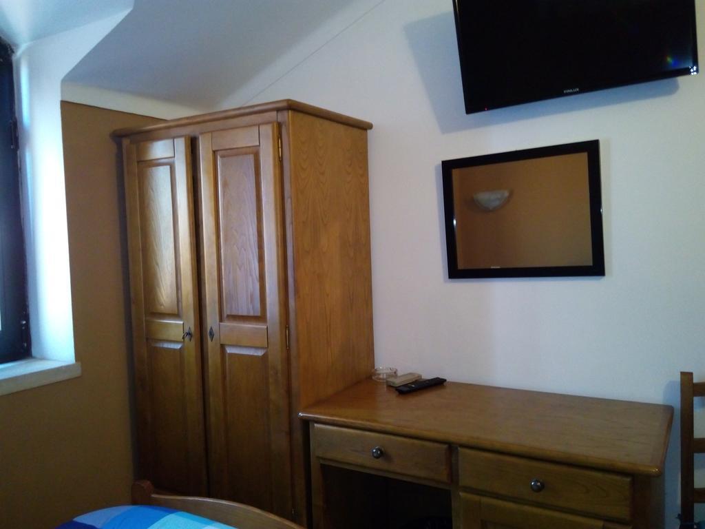 Residencial Moeda Hotel Coimbra Buitenkant foto