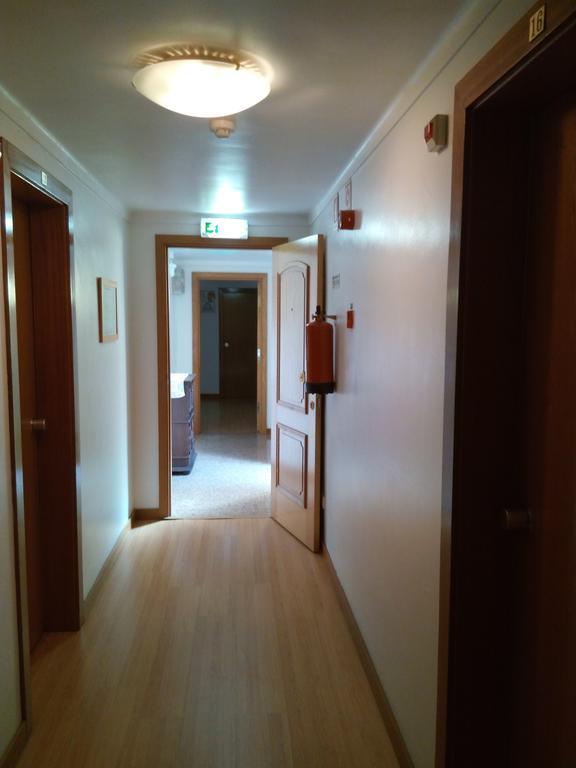 Residencial Moeda Hotel Coimbra Buitenkant foto