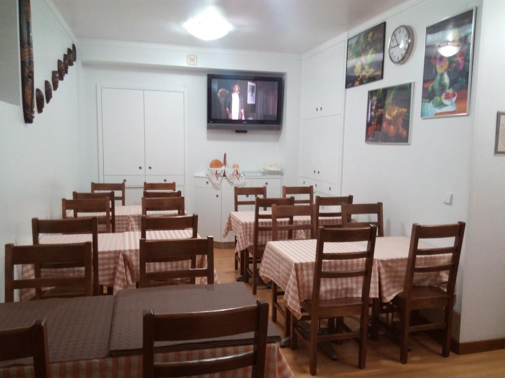 Residencial Moeda Hotel Coimbra Buitenkant foto