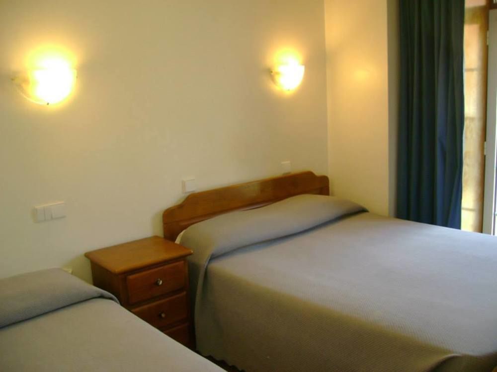 Residencial Moeda Hotel Coimbra Buitenkant foto
