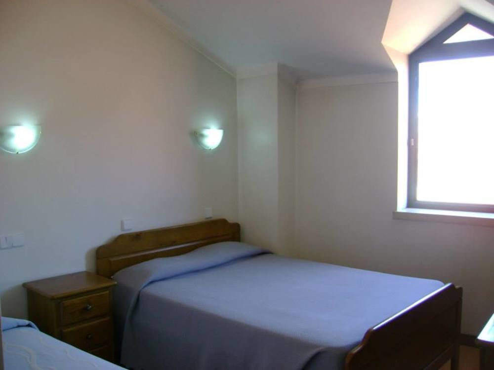 Residencial Moeda Hotel Coimbra Buitenkant foto