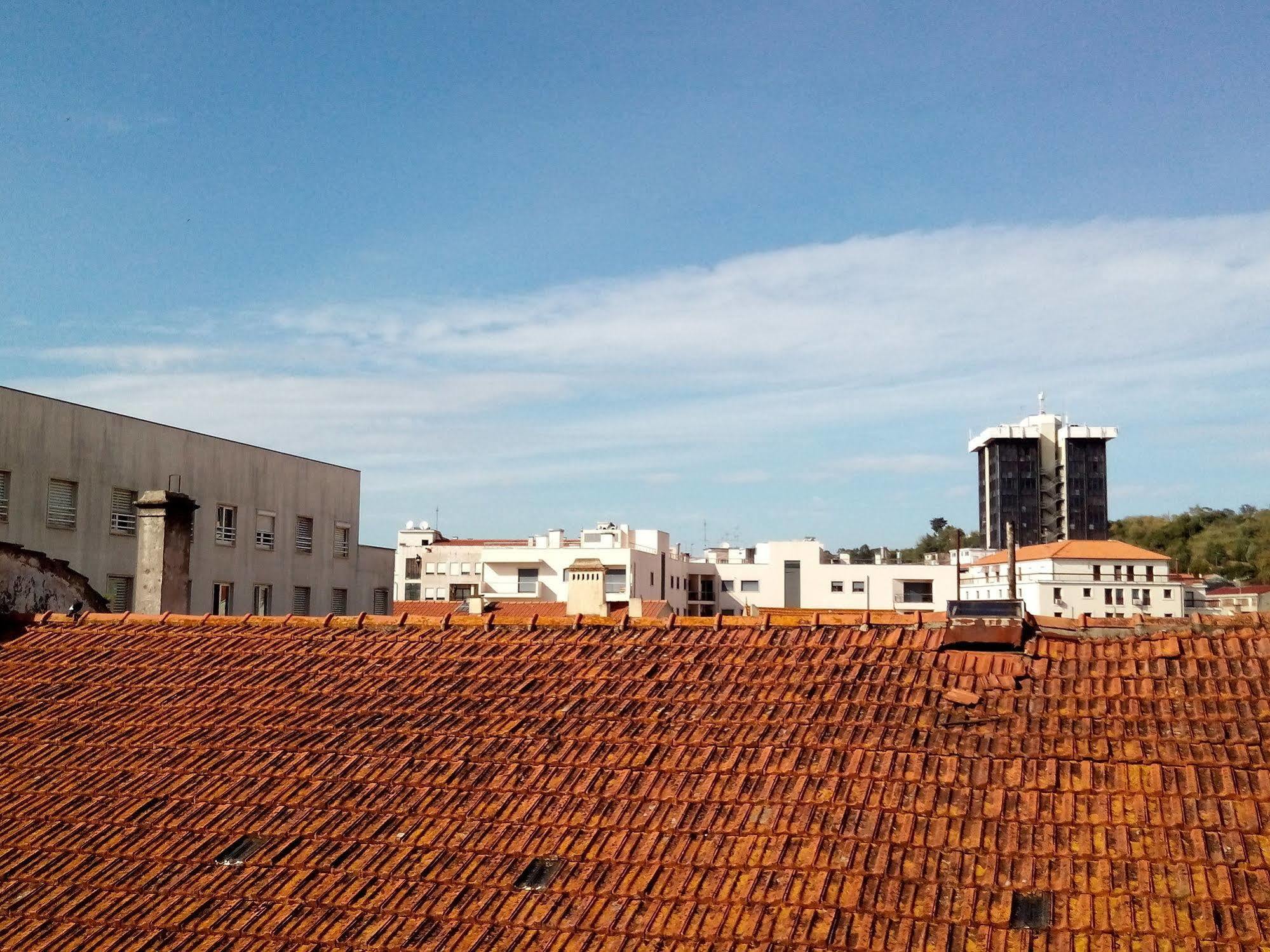 Residencial Moeda Hotel Coimbra Buitenkant foto